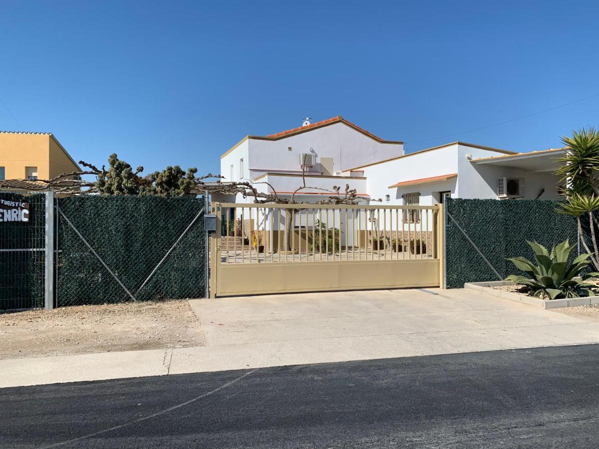 בית הארחה דלטברה 	Casa Enric , Con Zona Infantil, Piscina Y Parking Privado מראה חיצוני תמונה