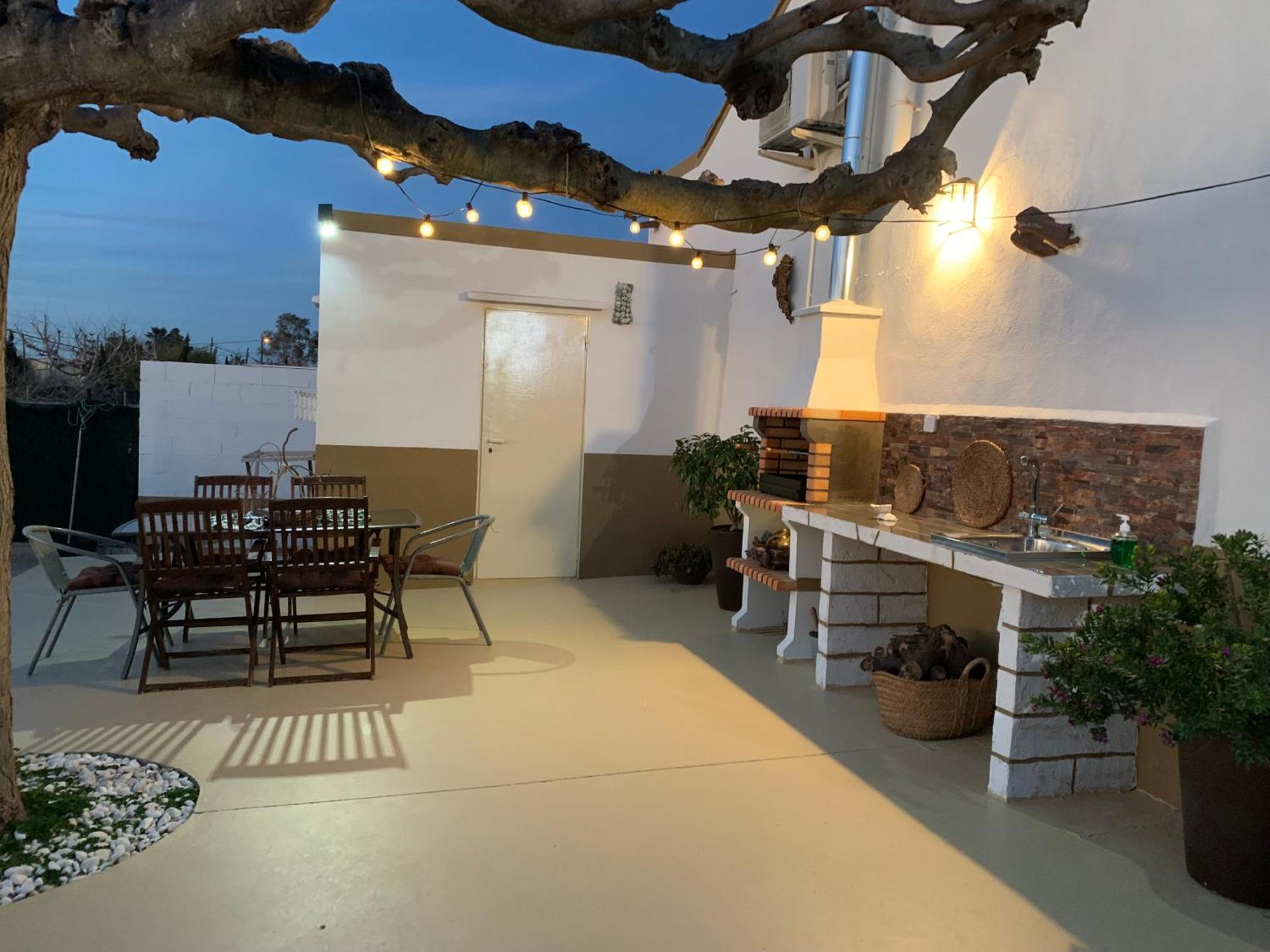 בית הארחה דלטברה 	Casa Enric , Con Zona Infantil, Piscina Y Parking Privado מראה חיצוני תמונה