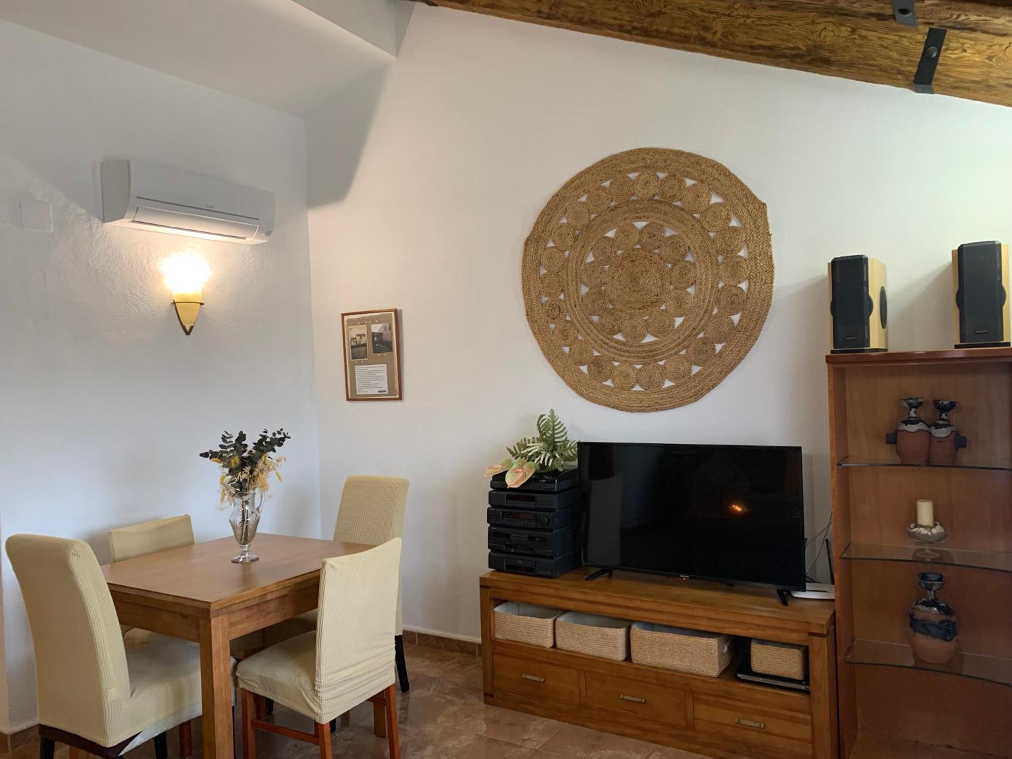 בית הארחה דלטברה 	Casa Enric , Con Zona Infantil, Piscina Y Parking Privado מראה חיצוני תמונה