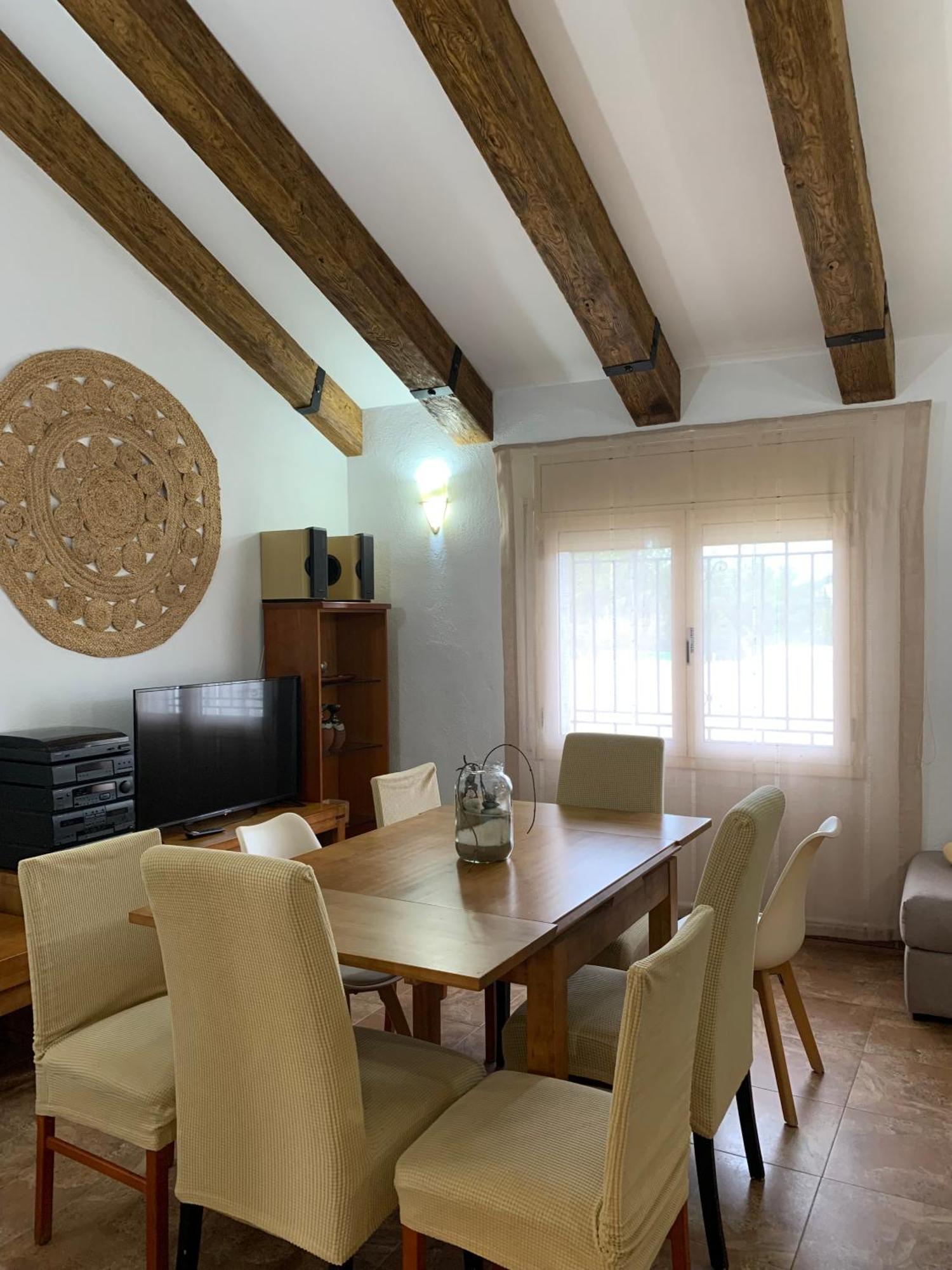 בית הארחה דלטברה 	Casa Enric , Con Zona Infantil, Piscina Y Parking Privado מראה חיצוני תמונה